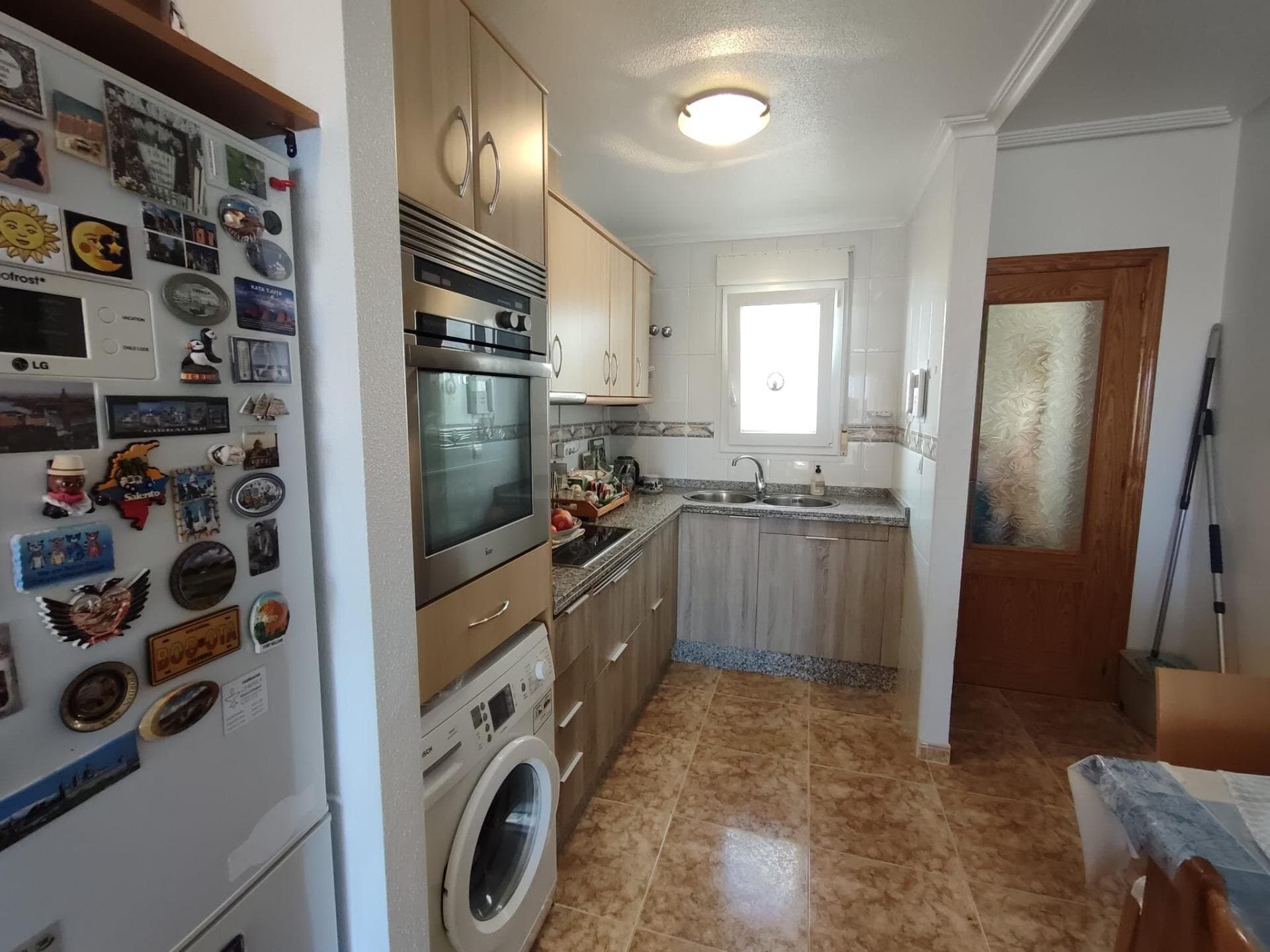 3-Bedroom Penthouse in Paseo Maritimo, Torrevieja - 12