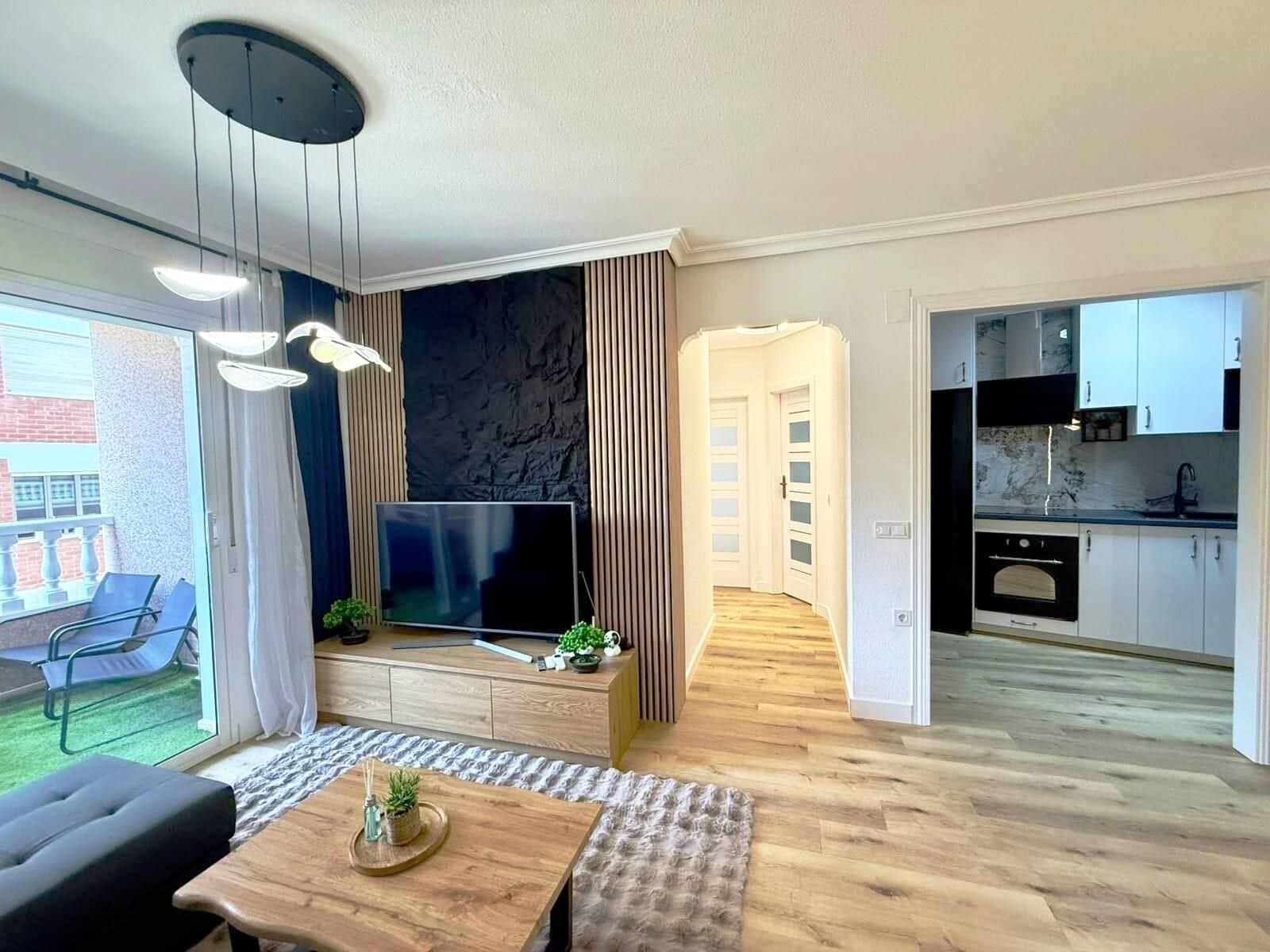 Apartamento de 2 Dormitorios en Estacion de Autobuses, Torrevieja - 9