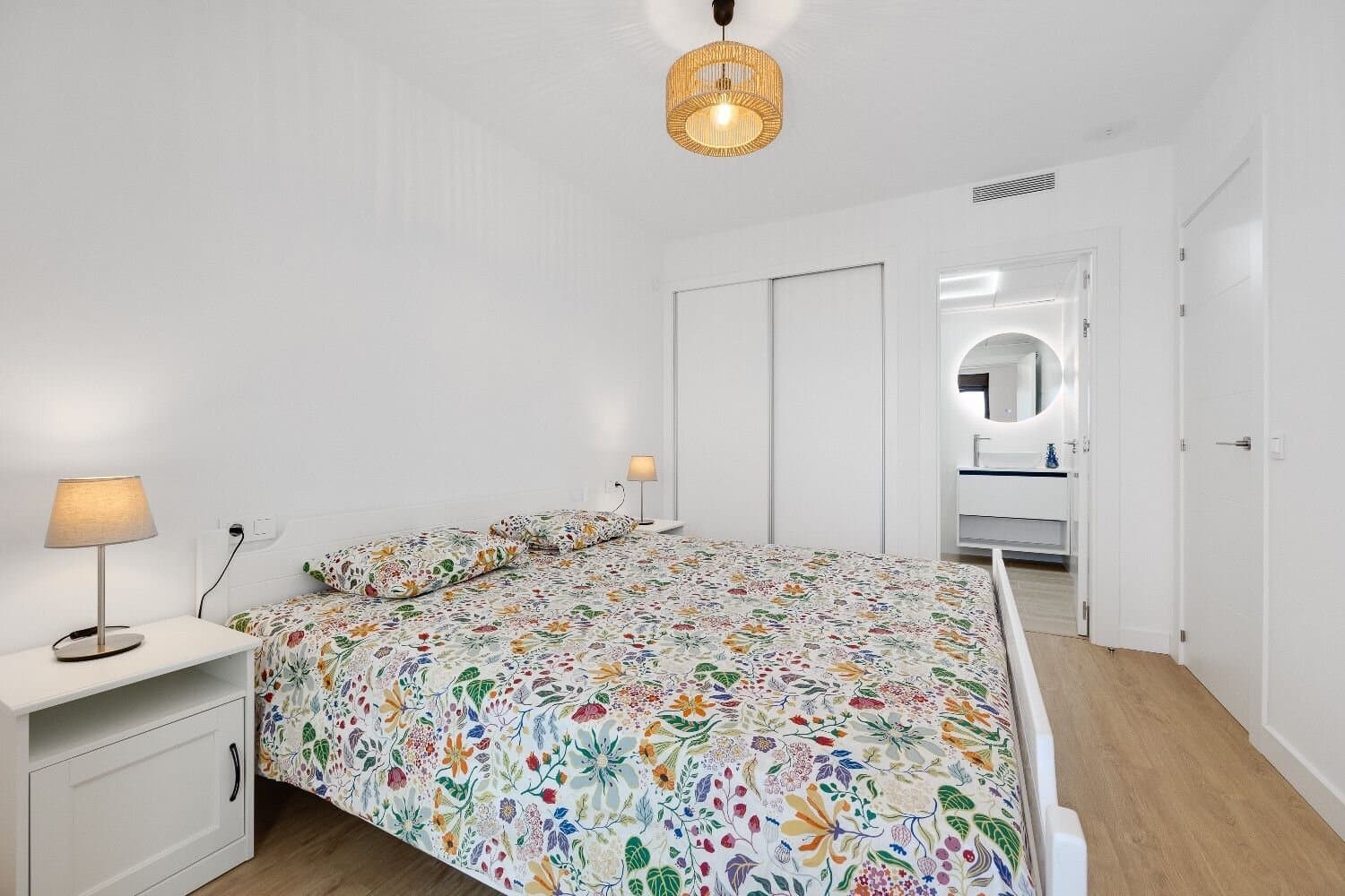 Apartamento de 2 Dormitorios en Pau 8, Orihuela Costa - 15