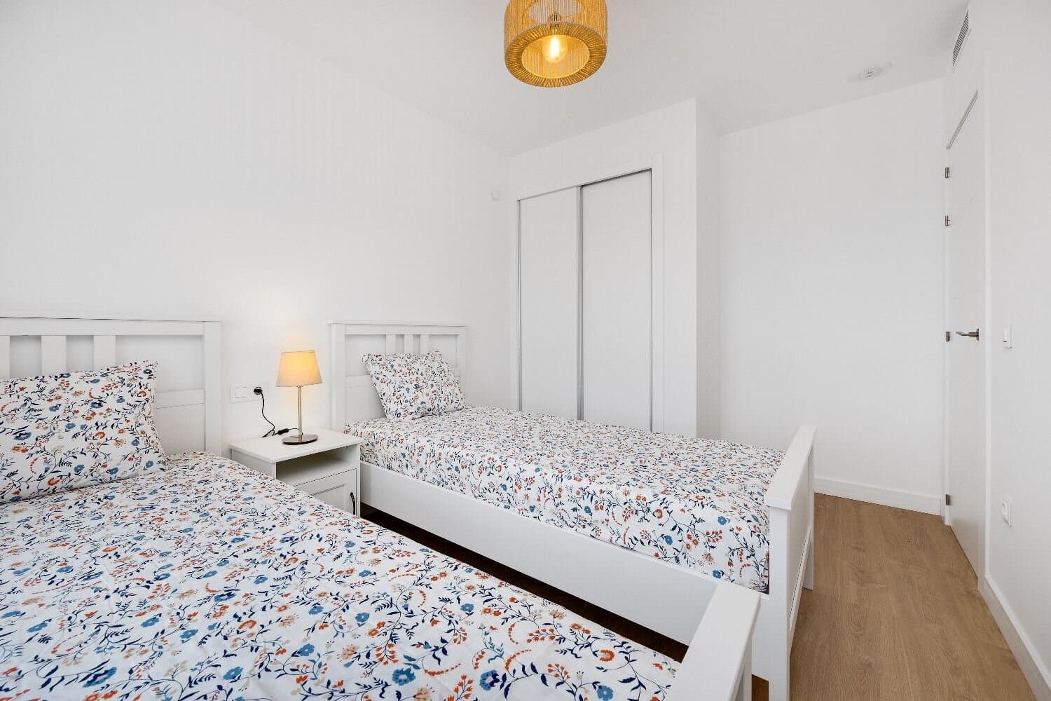 Apartamento de 2 Dormitorios en Pau 8, Orihuela Costa - 23