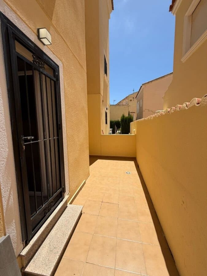 Casa de 3 Dormitorios en Lomas de Don Juan, Orihuela Costa - 9