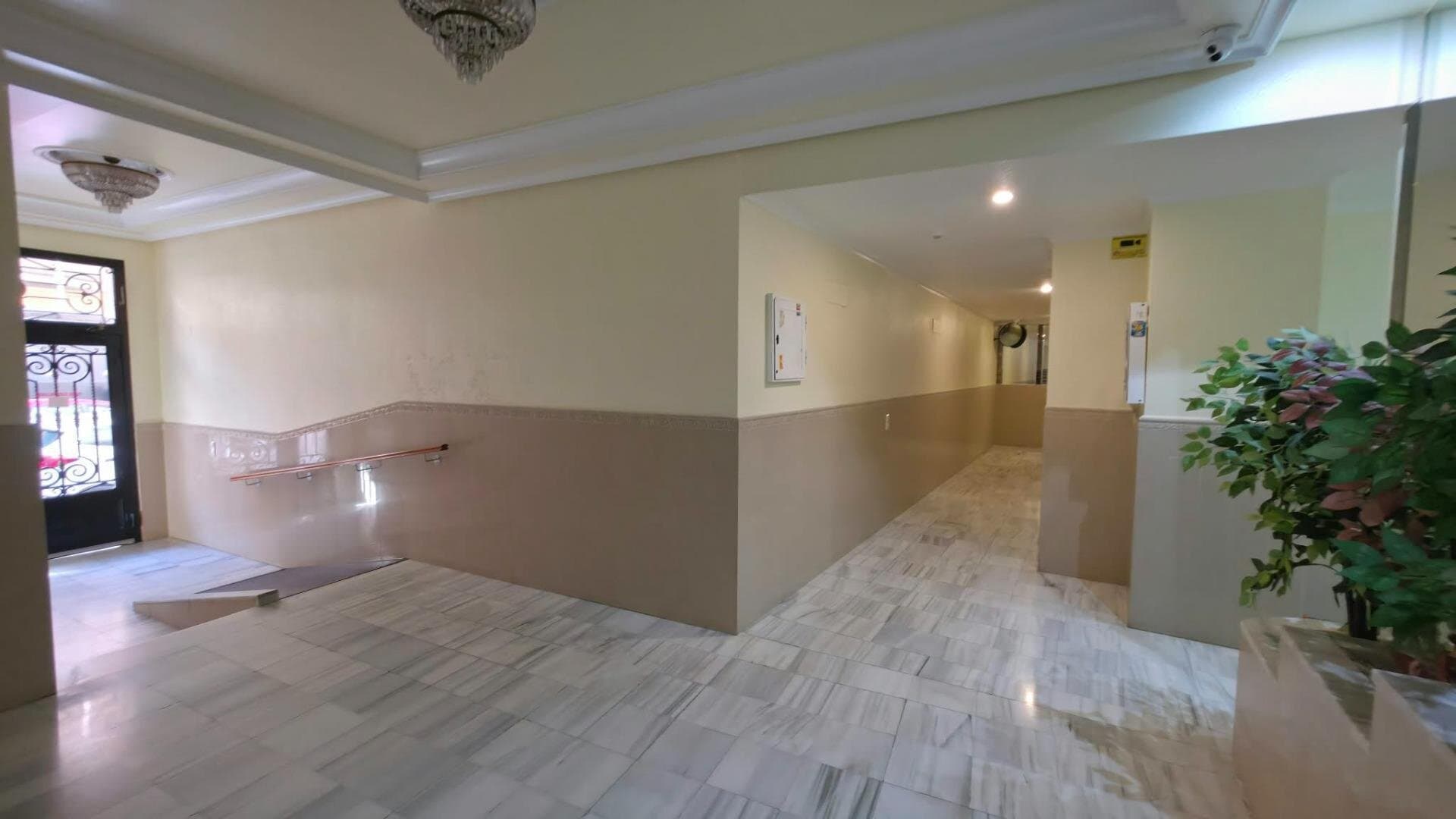3-Bedroom Apartment in Playa del Cura, Torrevieja - 2