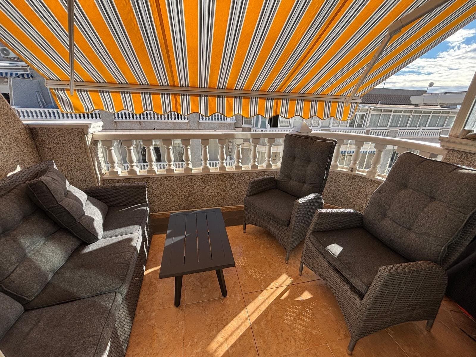 3-Bedroom Apartment in Estacion de Autobuses, Torrevieja - 13