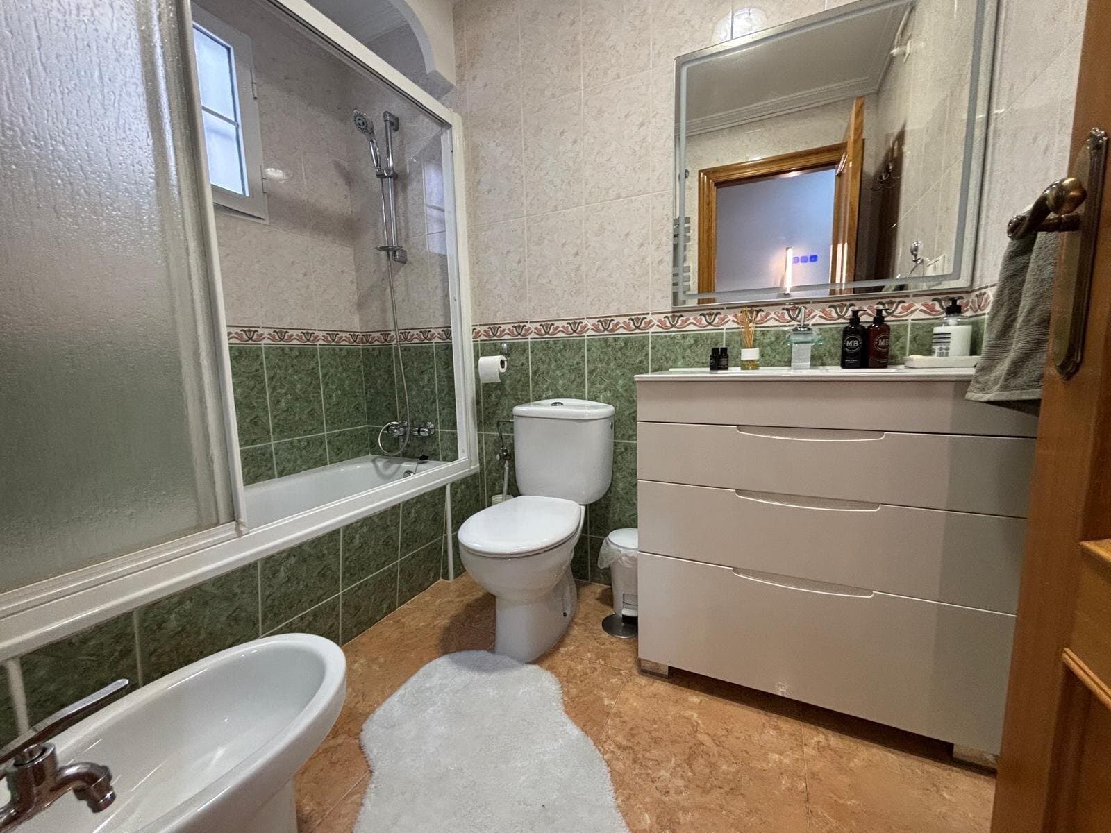 3-Bedroom Apartment in Estacion de Autobuses, Torrevieja - 24