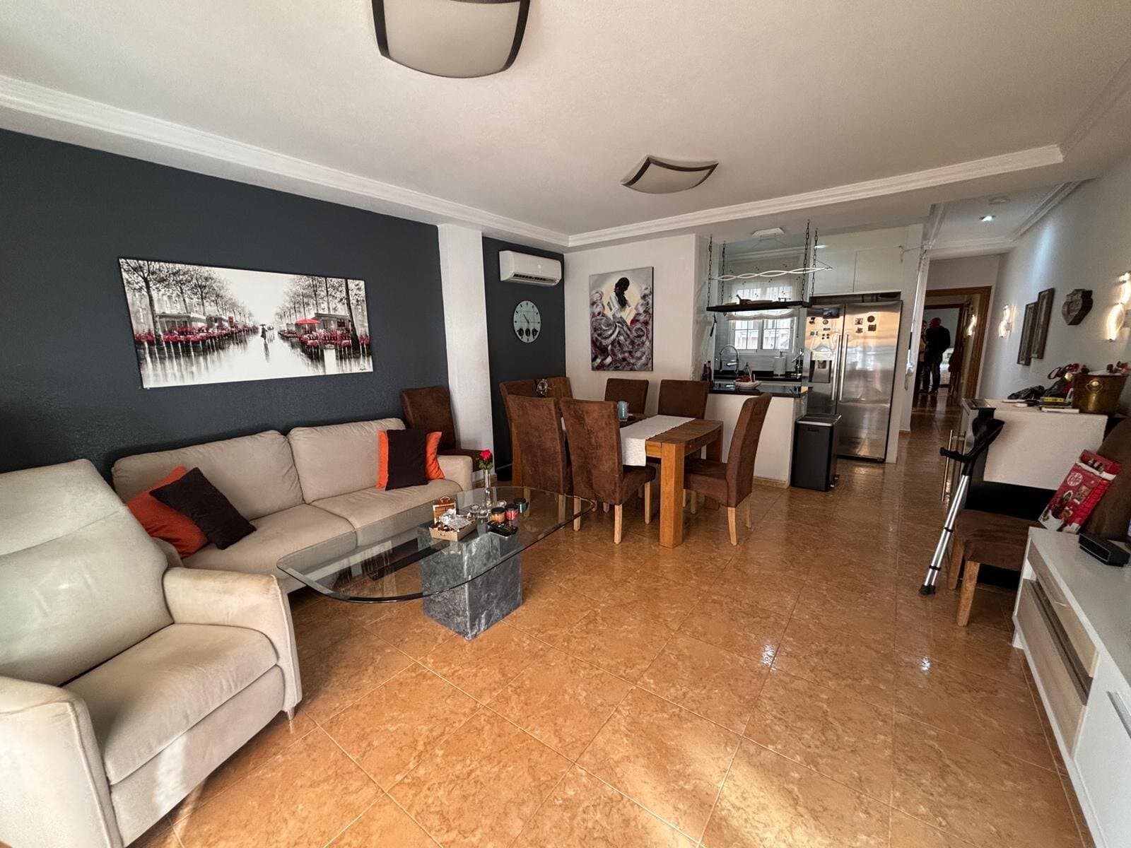 3-Bedroom Apartment in Estacion de Autobuses, Torrevieja - 6