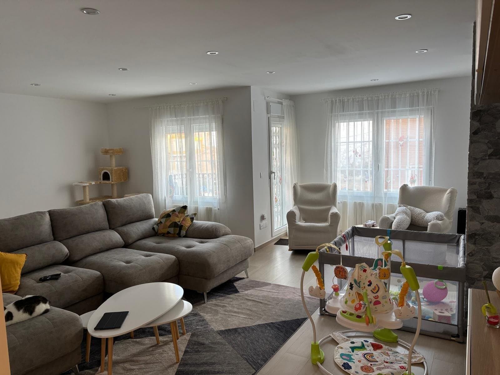 3-Bedroom Apartment in Torrevieja - 3