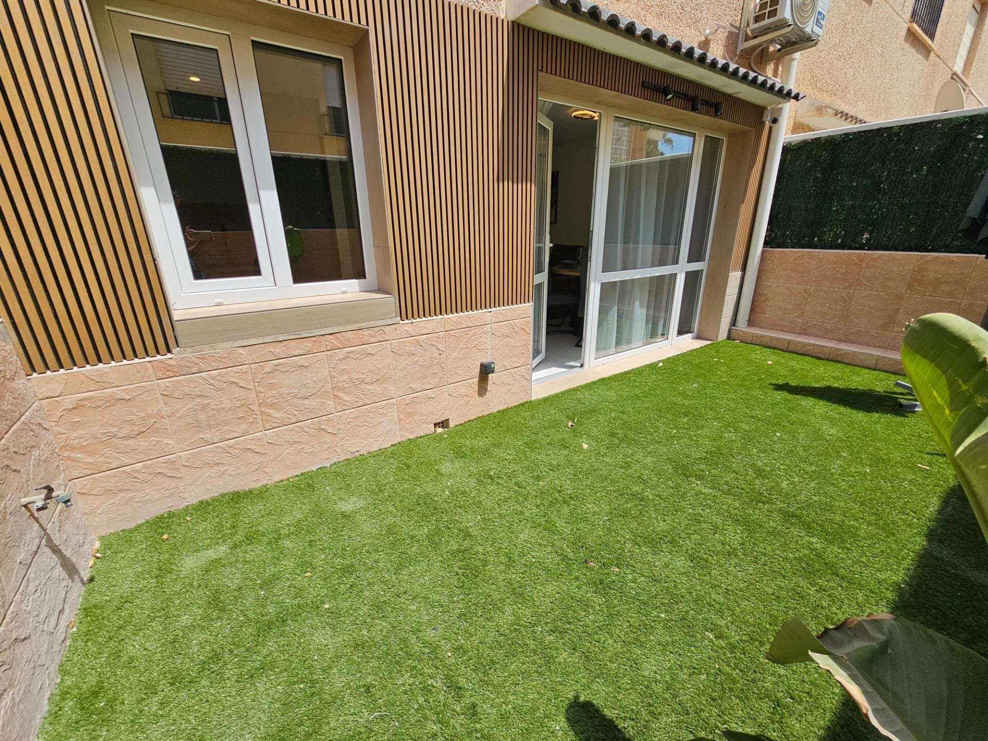 3-Bedroom Bungalow in Los Europeos, Torrevieja - 14