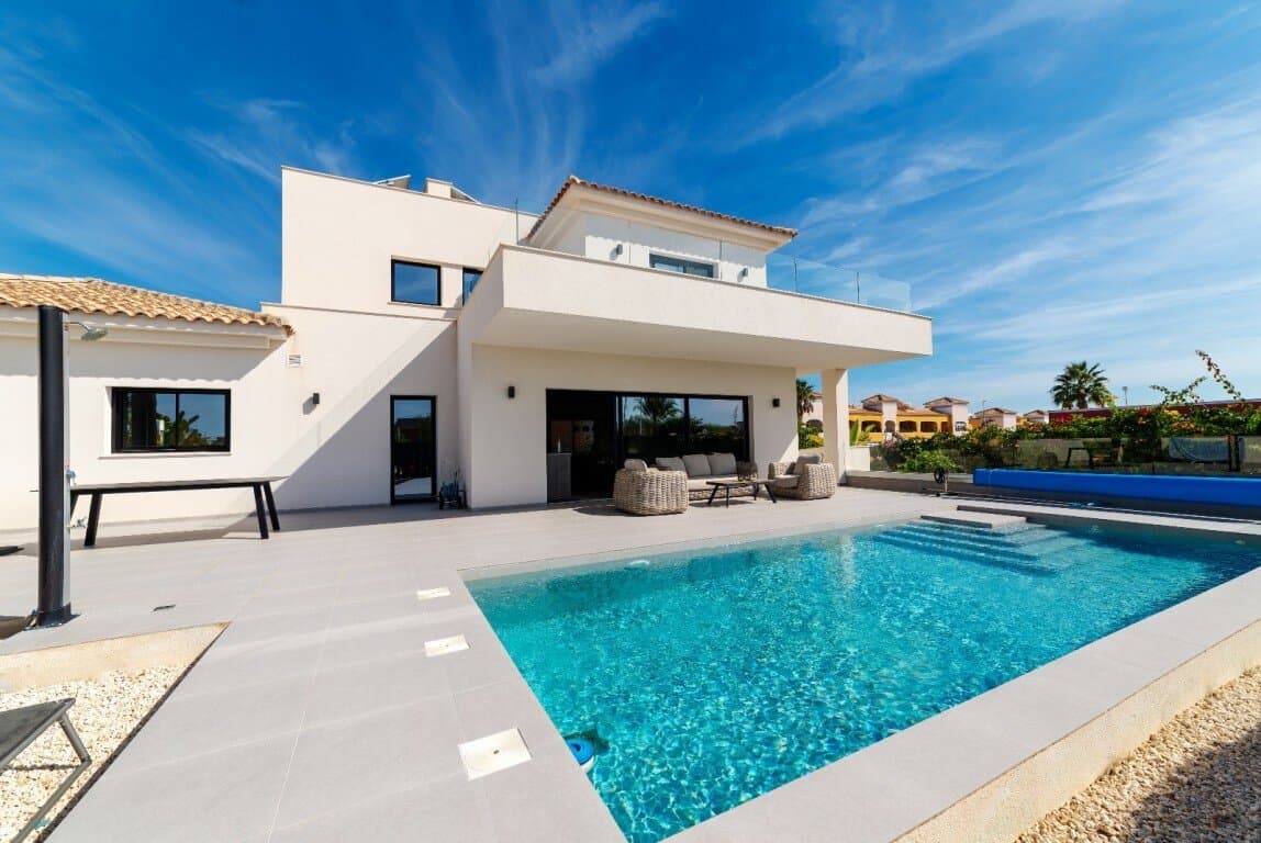Villa de 4 Dormitorios en Costa Blanca Sur, Los Montesinos - 6