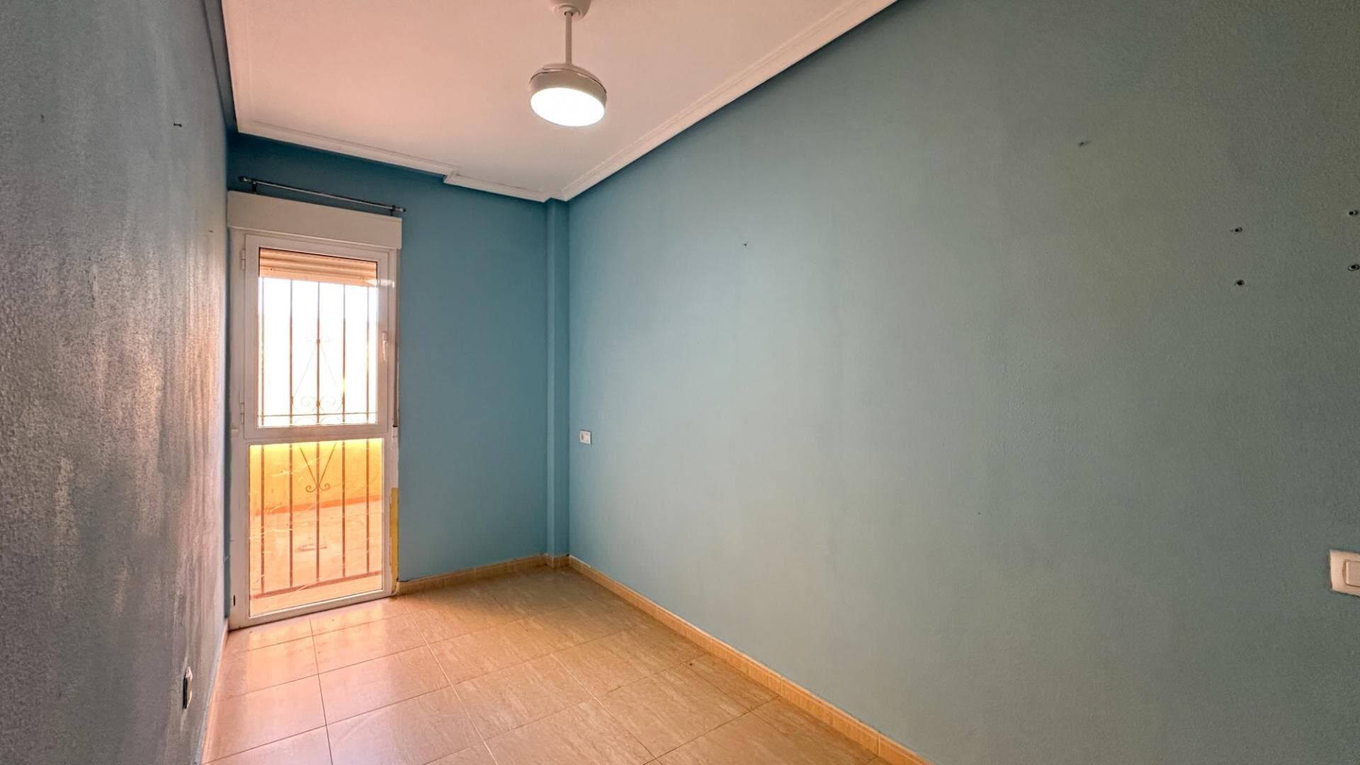 Bungalow de 2 Dormitorios en Comunidad Valenciana, Daya Nueva - 25