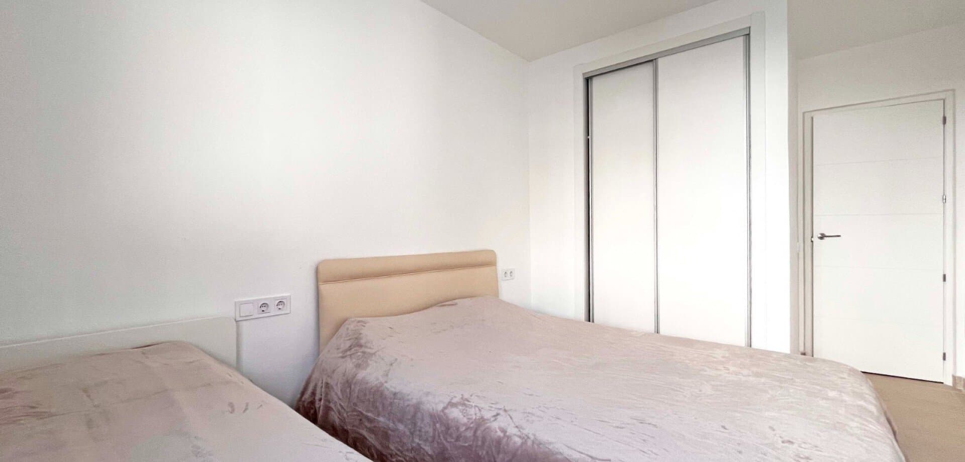 Bungalow de 2 Dormitorios en La Chismosa, Orihuela Costa - 11