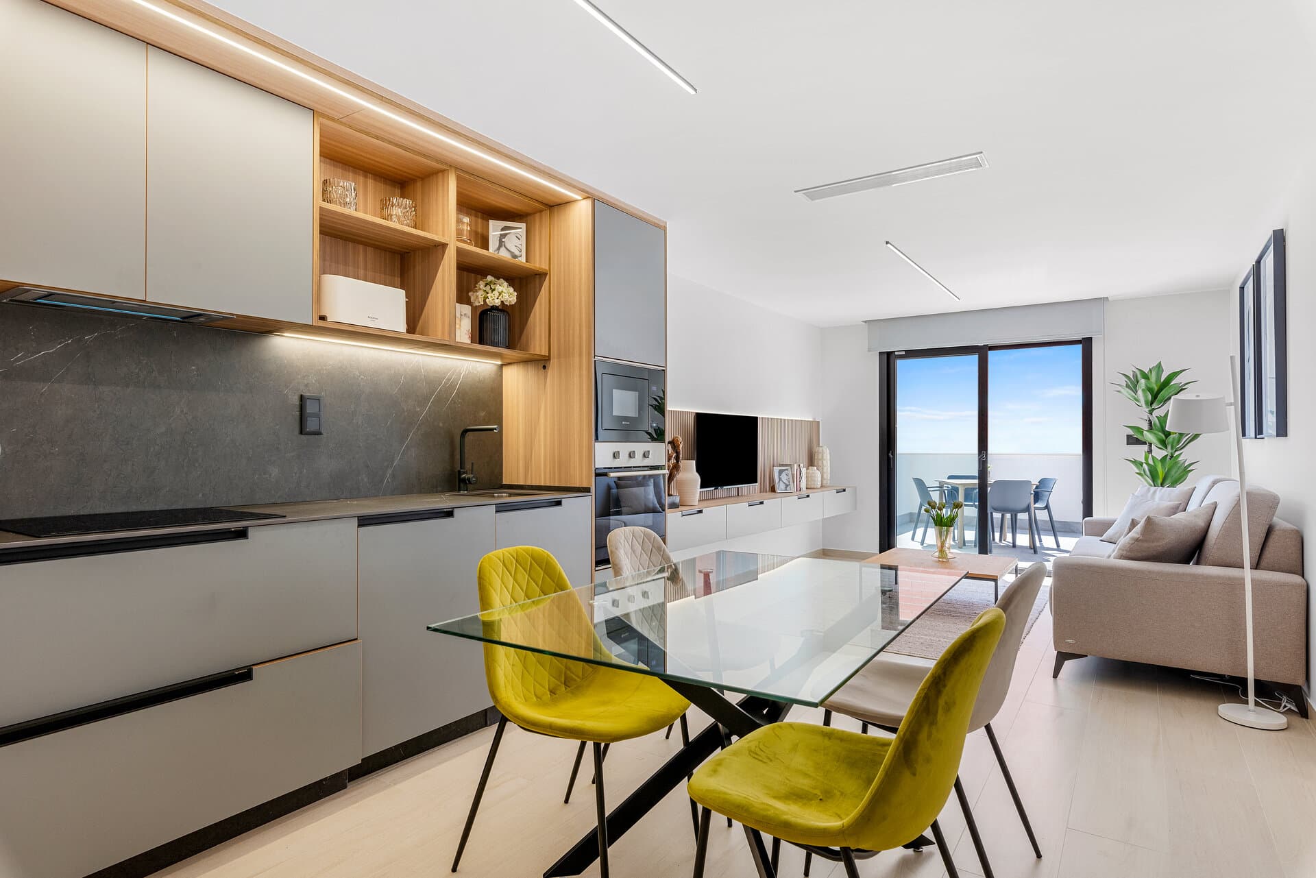 2-Bedroom Penthouse Apartment in Guardamar del Segura - 20