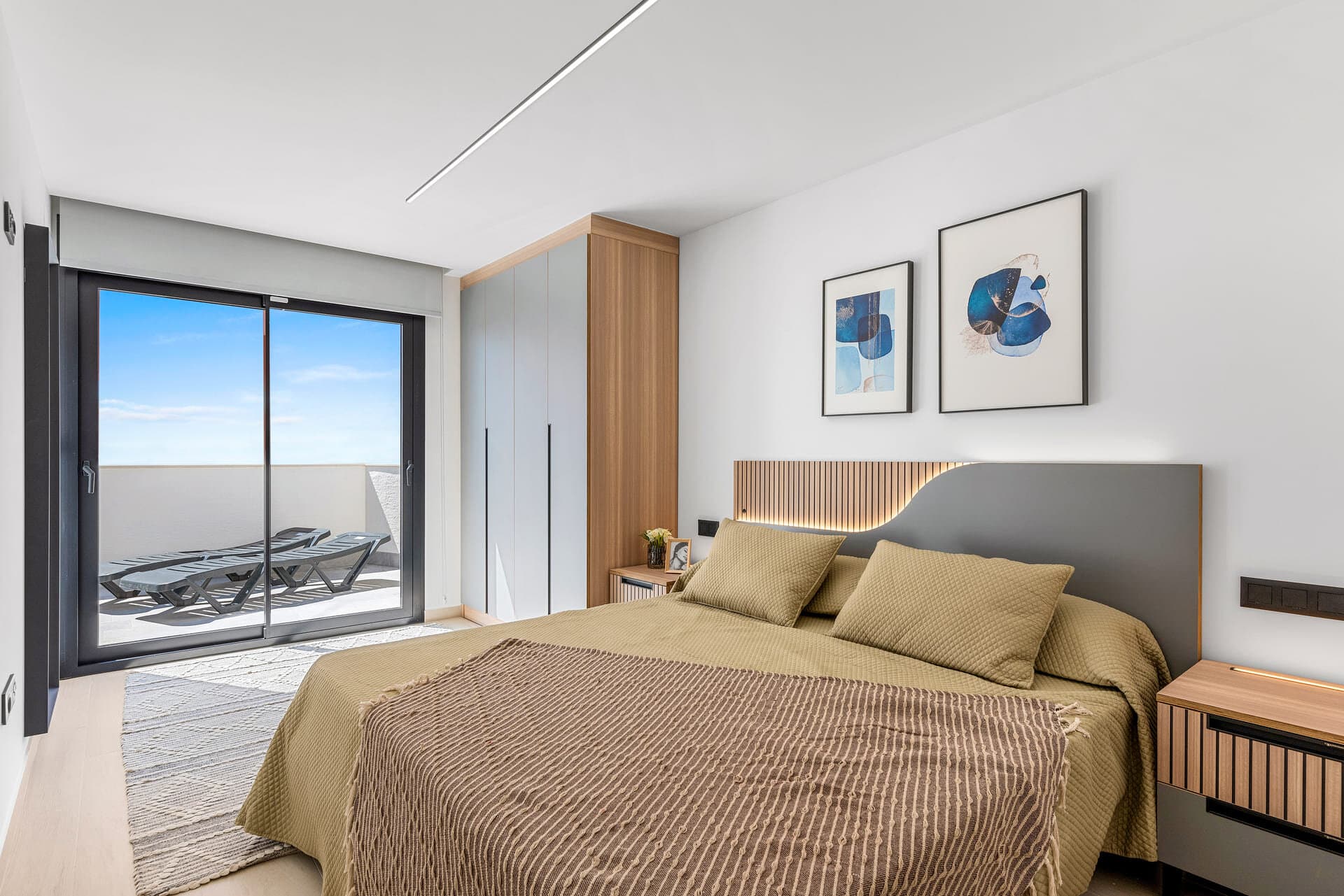 2-Bedroom Penthouse Apartment in Guardamar del Segura - 4