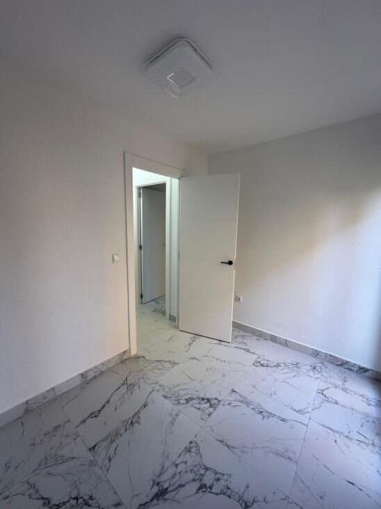3-Bedroom Apartment in Centro, Torrevieja - 6