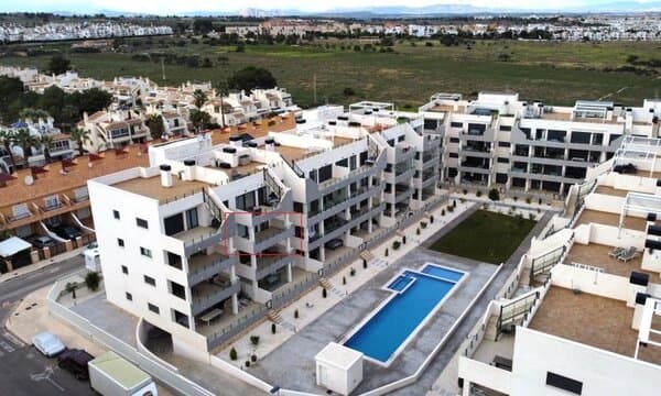 2-Bedroom Apartment in Los Dolses, Orihuela Costa