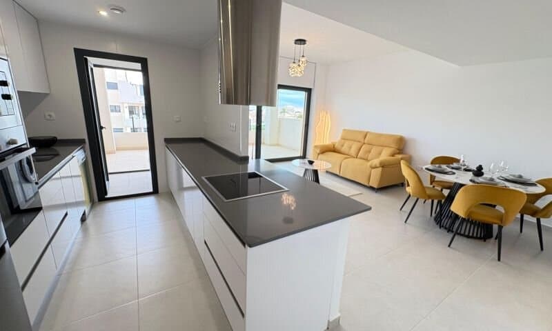 2-Bedroom Apartment in Los Dolses, Orihuela Costa - 10