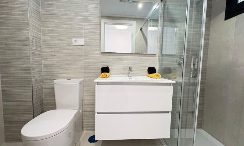 2-Bedroom Apartment in Los Dolses, Orihuela Costa - 21