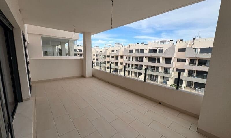 2-Bedroom Apartment in Los Dolses, Orihuela Costa - 5