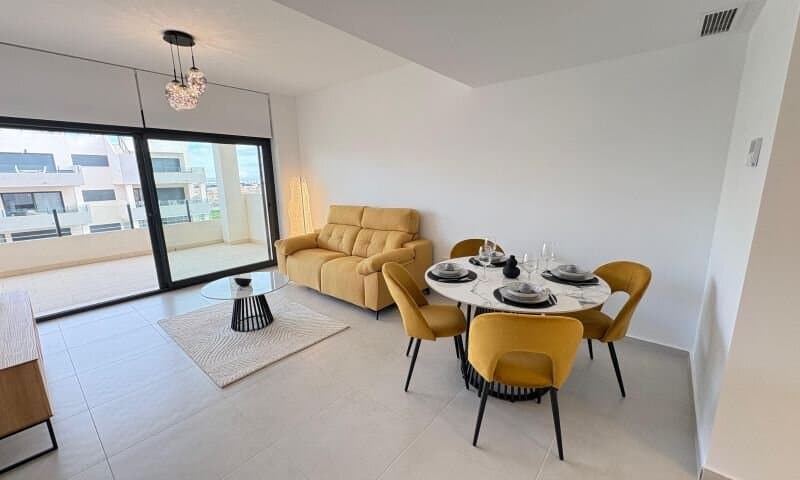 2-Bedroom Apartment in Los Dolses, Orihuela Costa - 9