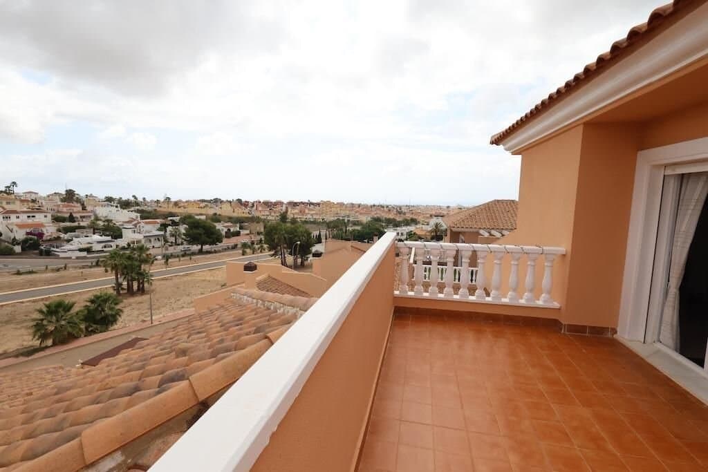 Villa de 5 Dormitorios en Pueblo, San Miguel de Salinas - 23