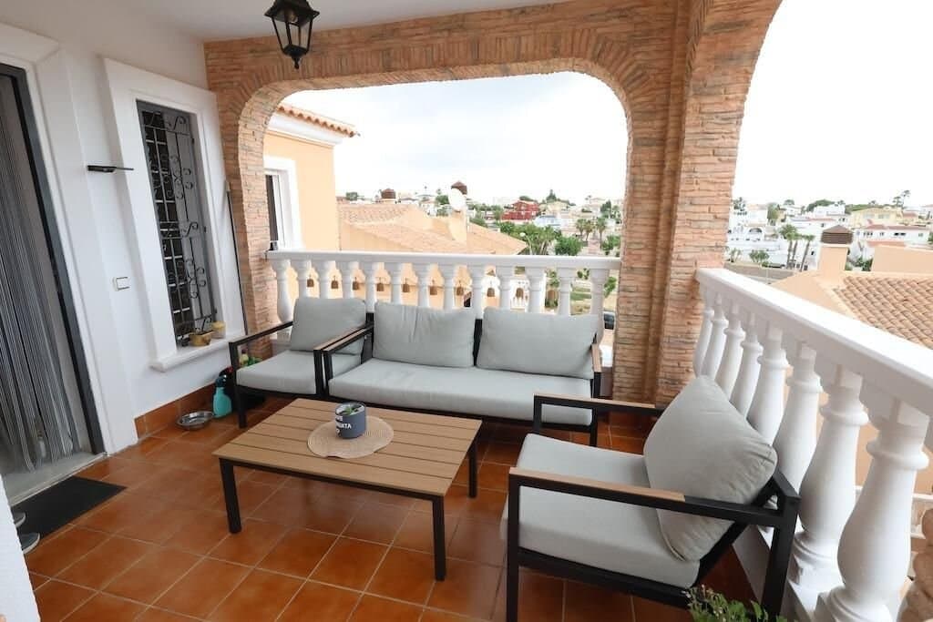 Villa de 5 Dormitorios en Pueblo, San Miguel de Salinas - 26