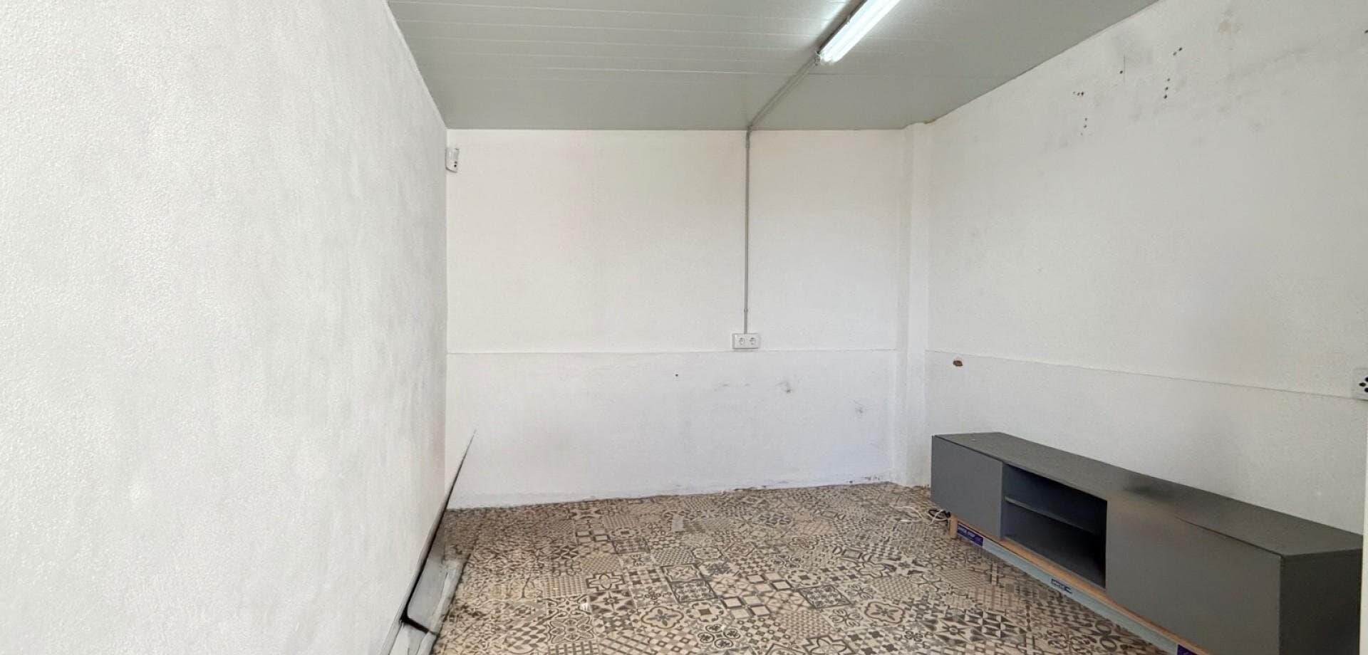 2-Bedroom Apartment in Torrevieja, Torrevieja - 25