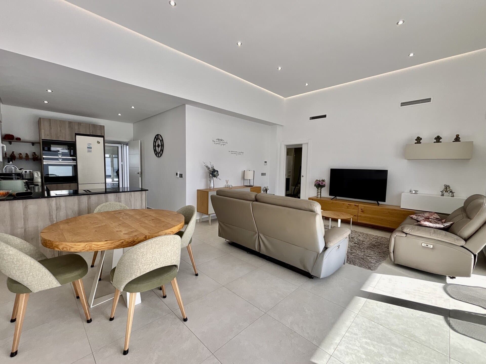 3-Bedroom Detached House in Benijófar - 14