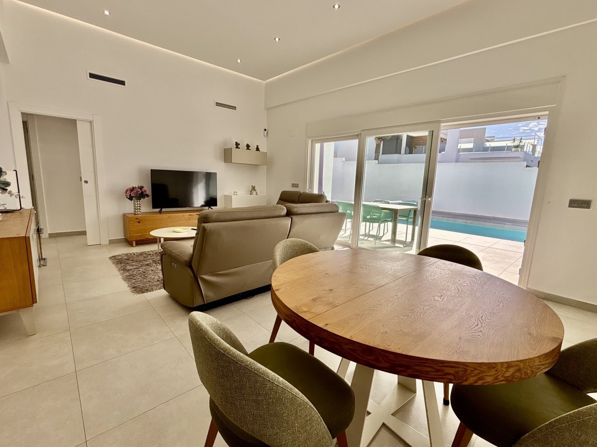 3-Bedroom Detached House in Benijófar - 15