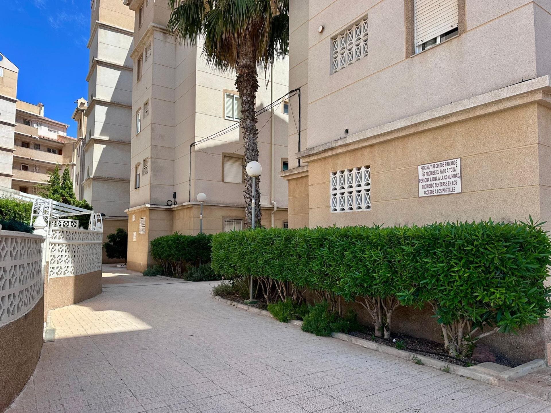 Apartamento de 2 Dormitorios en Estacion de Autobuses, Torrevieja - 31