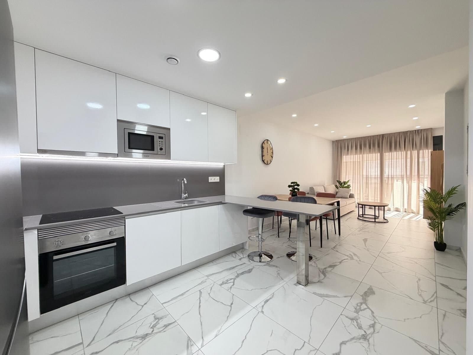 2-Bedroom Apartment in Estacion de Autobuses, Torrevieja - 30