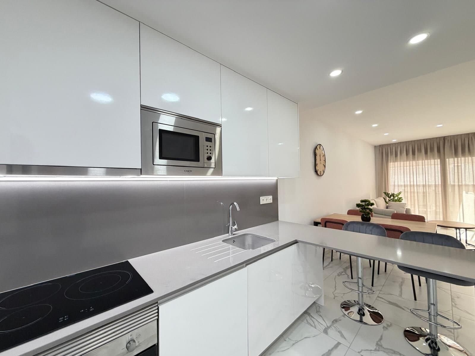2-Bedroom Apartment in Estacion de Autobuses, Torrevieja - 33