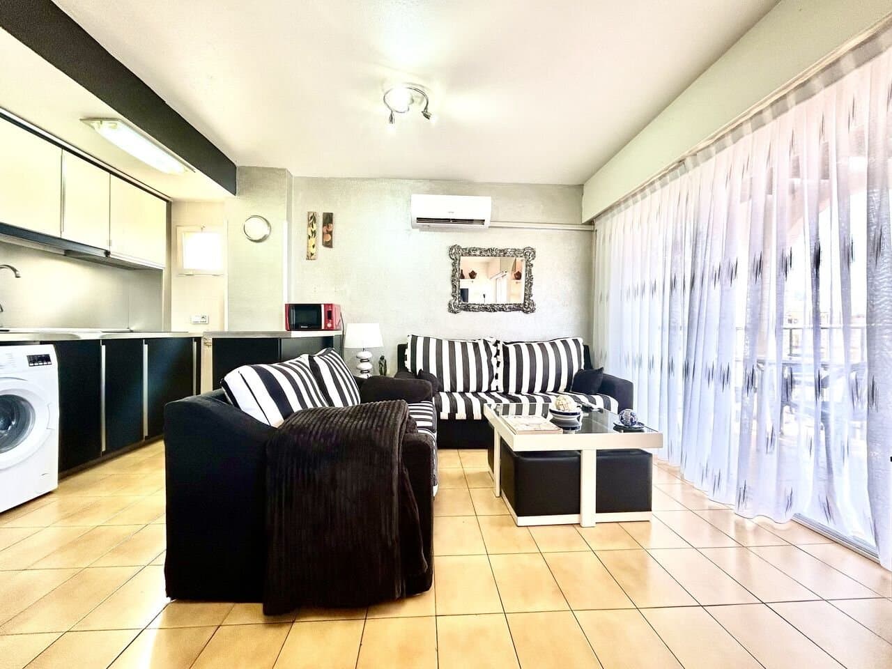1-Bedroom Apartment in Centro, Torrevieja - 5