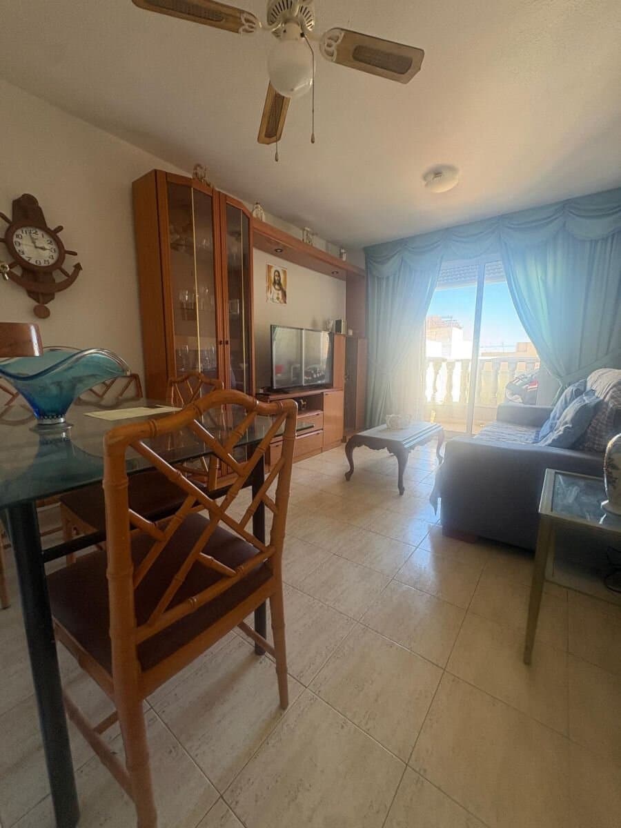 2-Bedroom Apartment in Playa del Cura, Torrevieja - 13