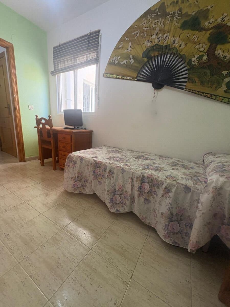 2-Bedroom Apartment in Playa del Cura, Torrevieja - 29