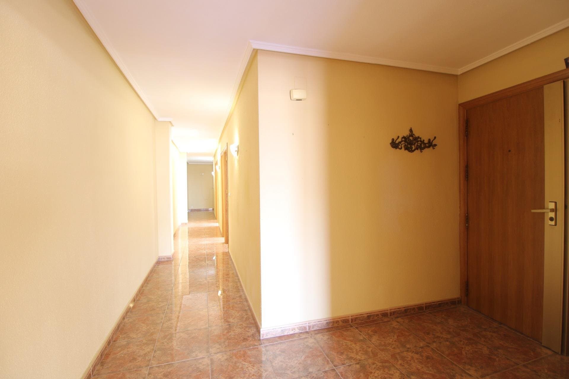 3-Bedroom Apartment in Torrevieja - 15