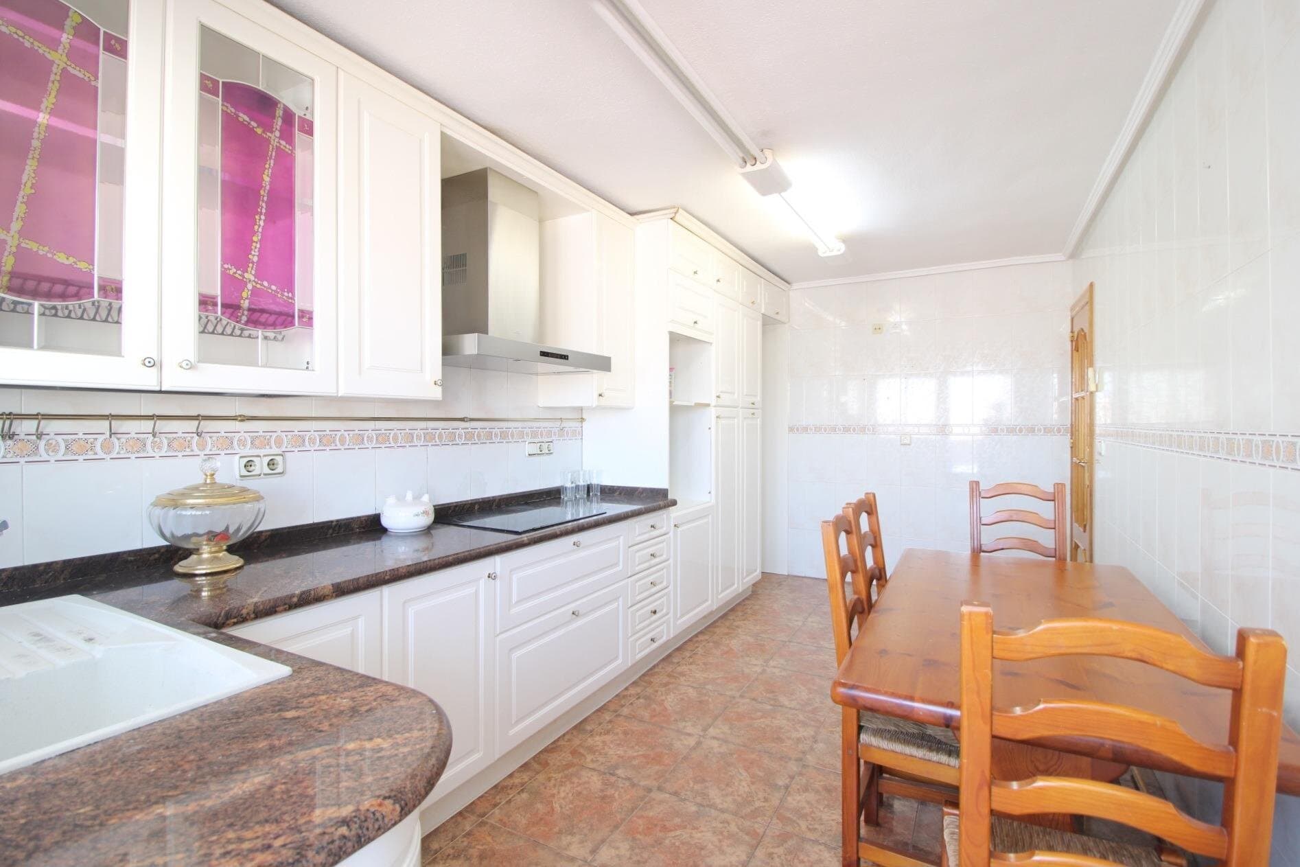 3-Bedroom Apartment in Torrevieja - 3