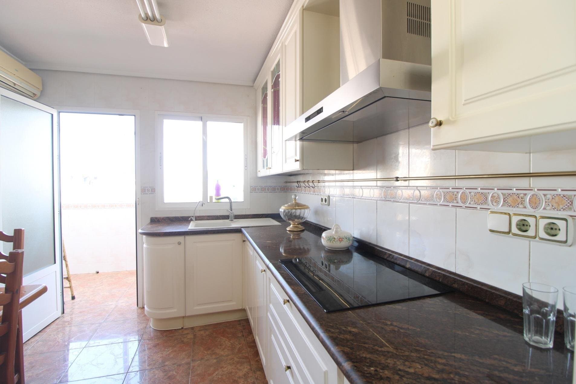 3-Bedroom Apartment in Torrevieja - 4