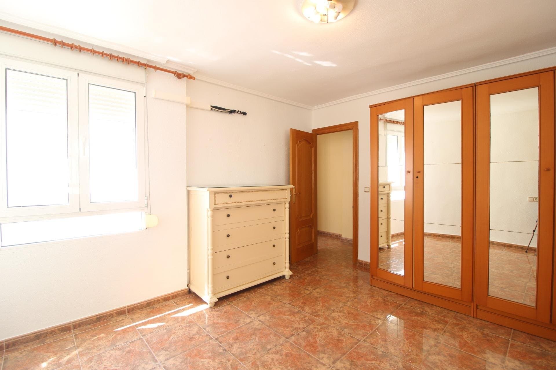 3-Bedroom Apartment in Torrevieja - 9