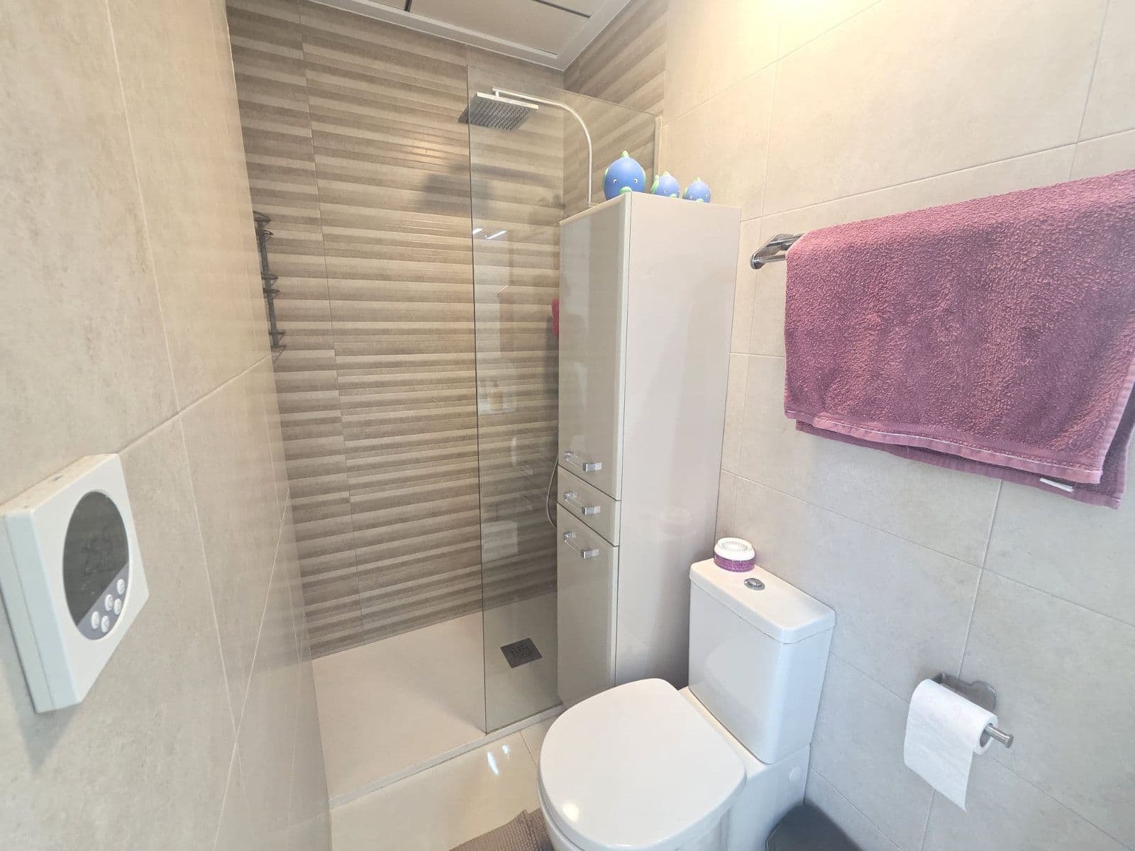 Villa de 3 Dormitorios en Bellavista, San Miguel de Salinas - 11