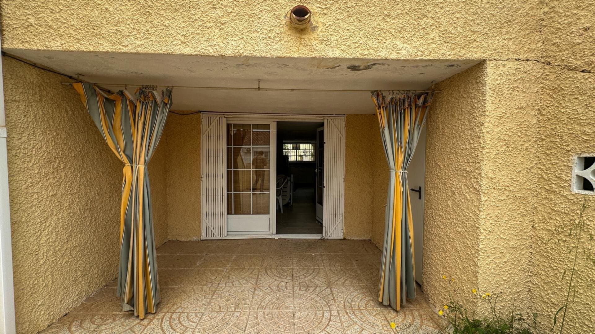 Casa de 2 Dormitorios en La Florida, Orihuela Costa - 39