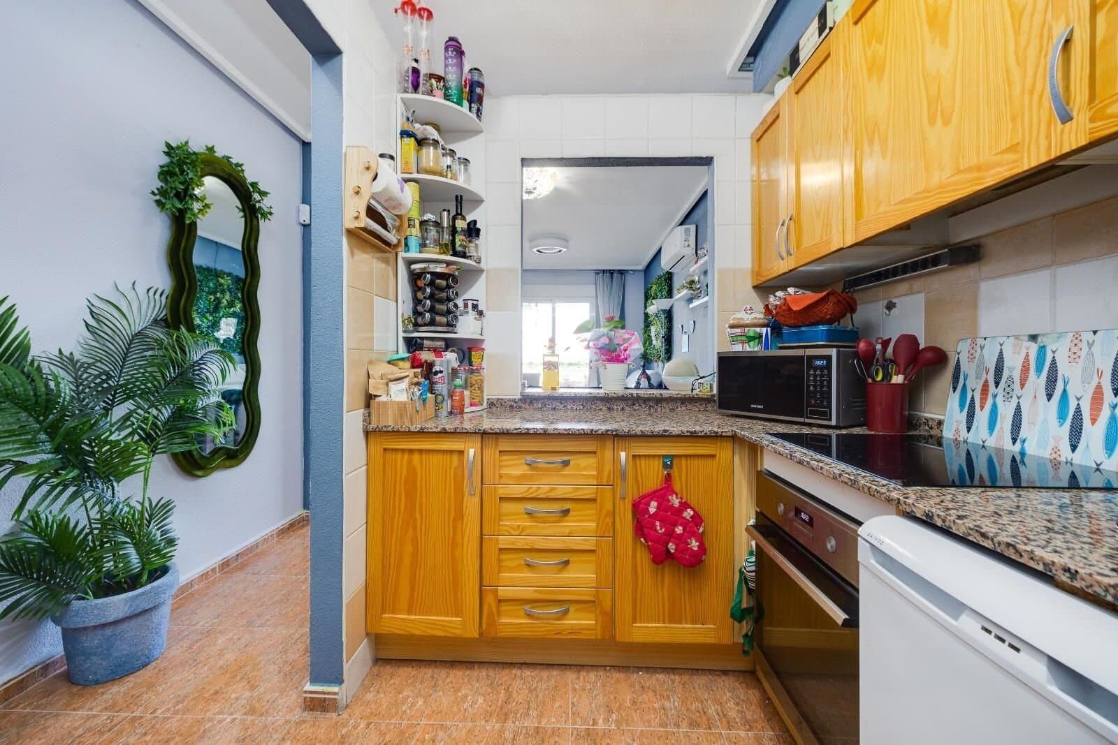 2-Bedroom Apartment in Torrevieja - 11
