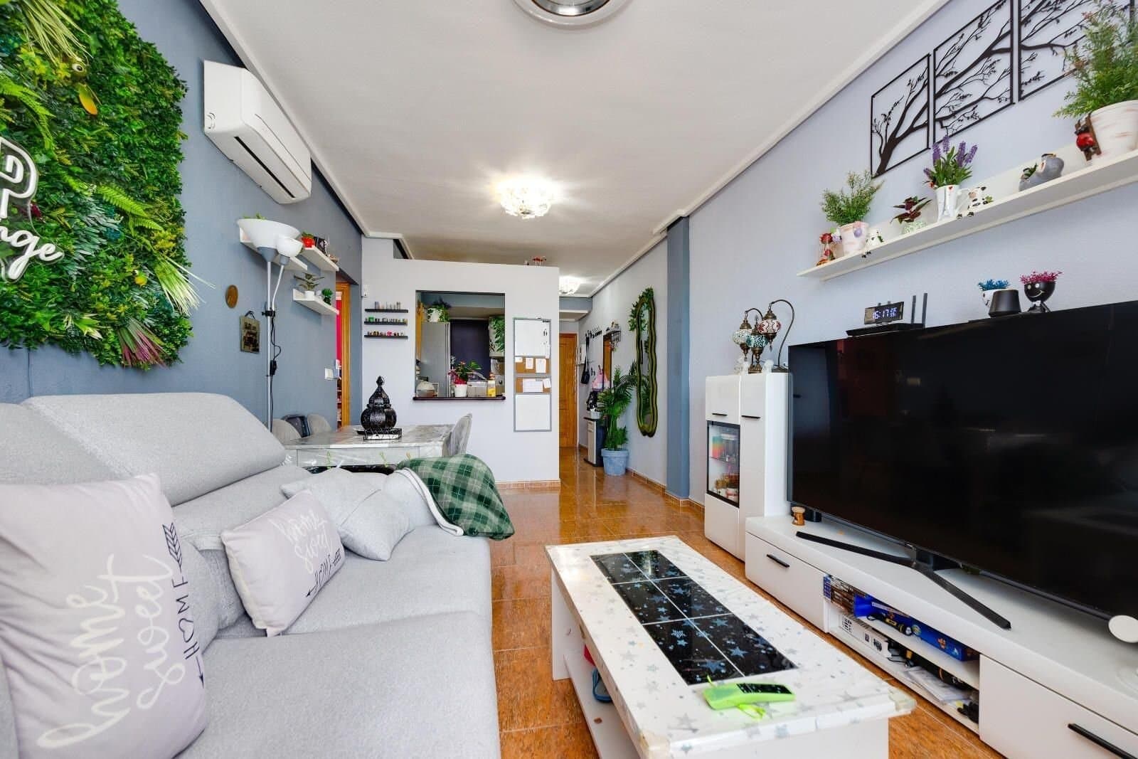 2-Bedroom Apartment in Torrevieja - 18