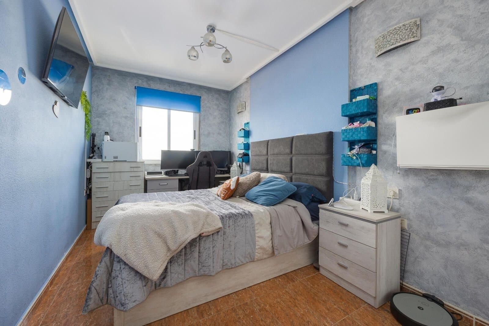 2-Bedroom Apartment in Torrevieja - 21