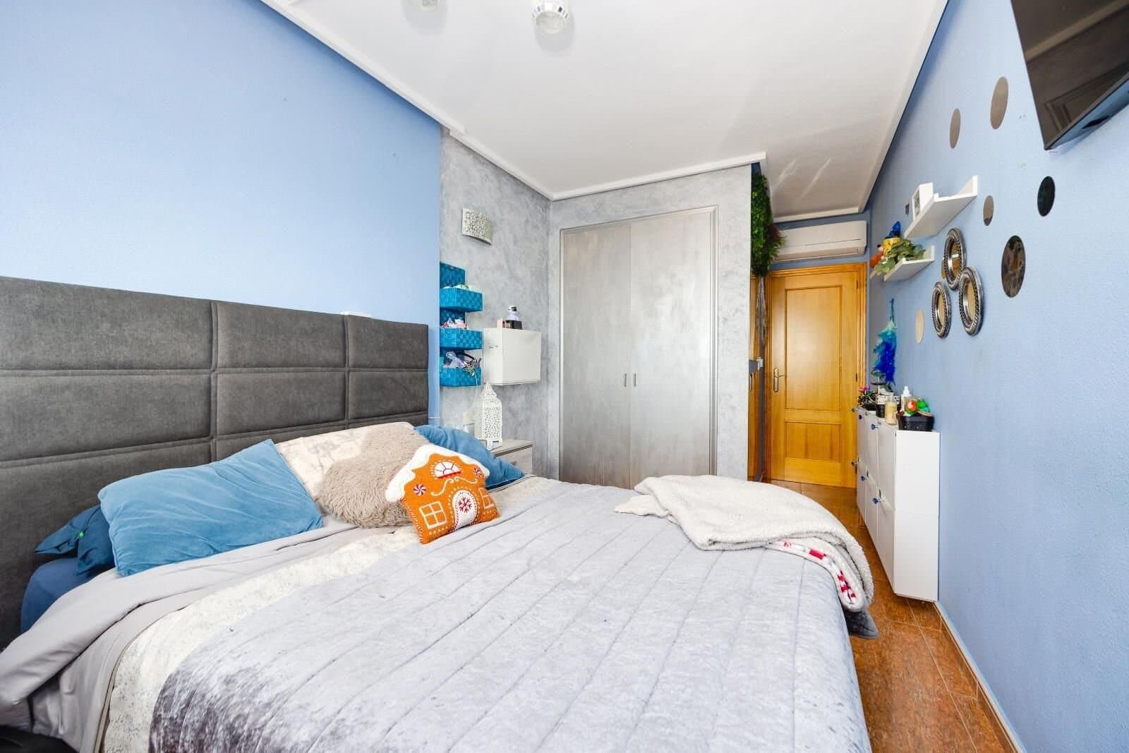 2-Bedroom Apartment in Torrevieja - 23