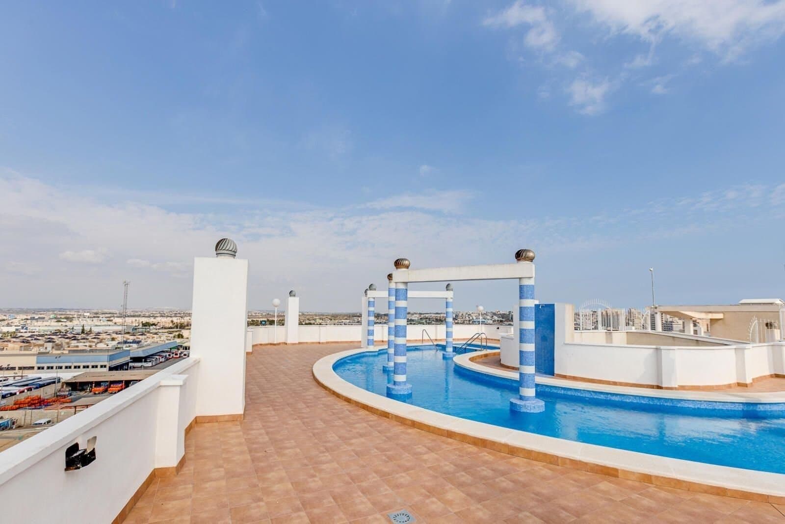 2-Bedroom Apartment in Torrevieja - 36