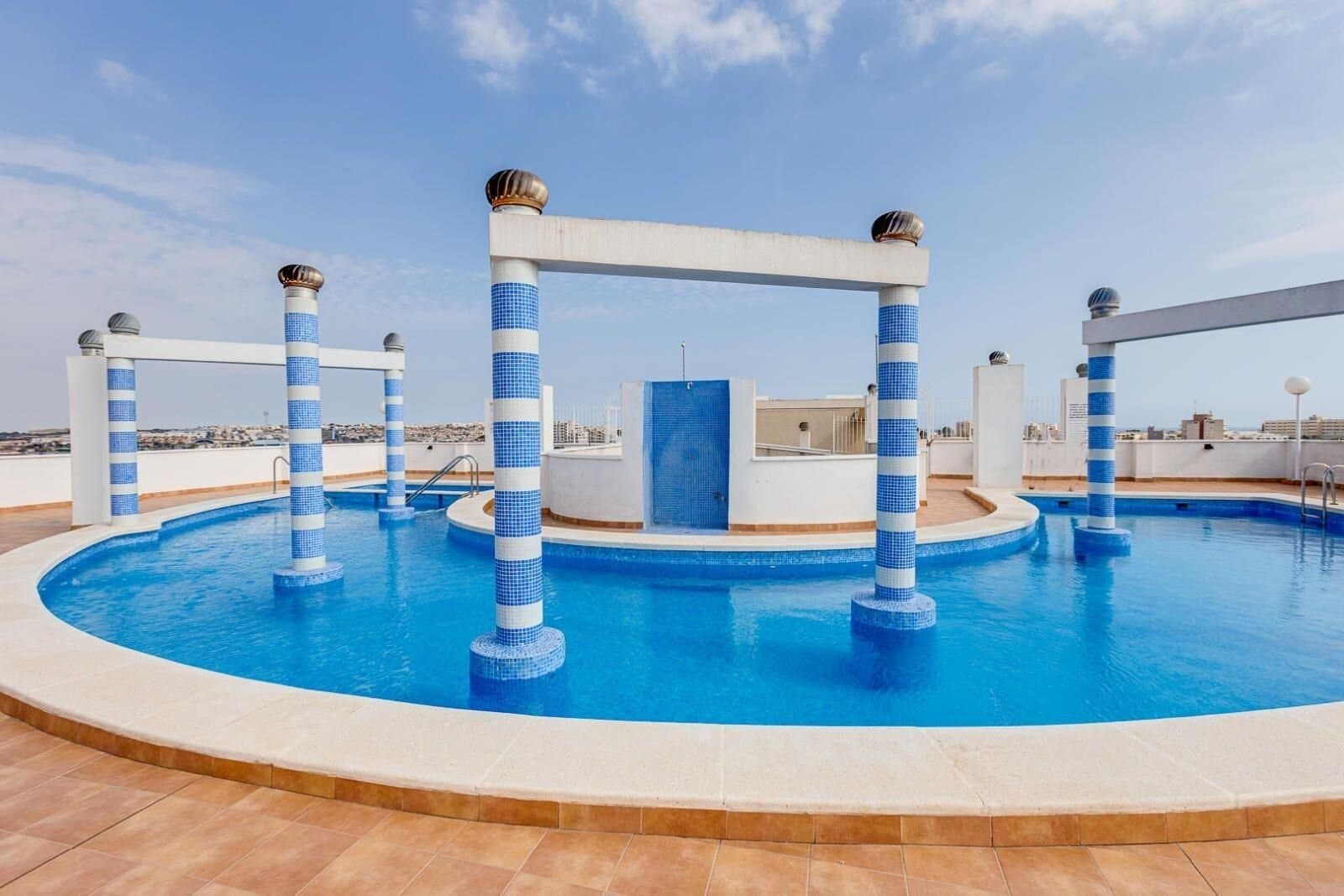 2-Bedroom Apartment in Torrevieja - 38