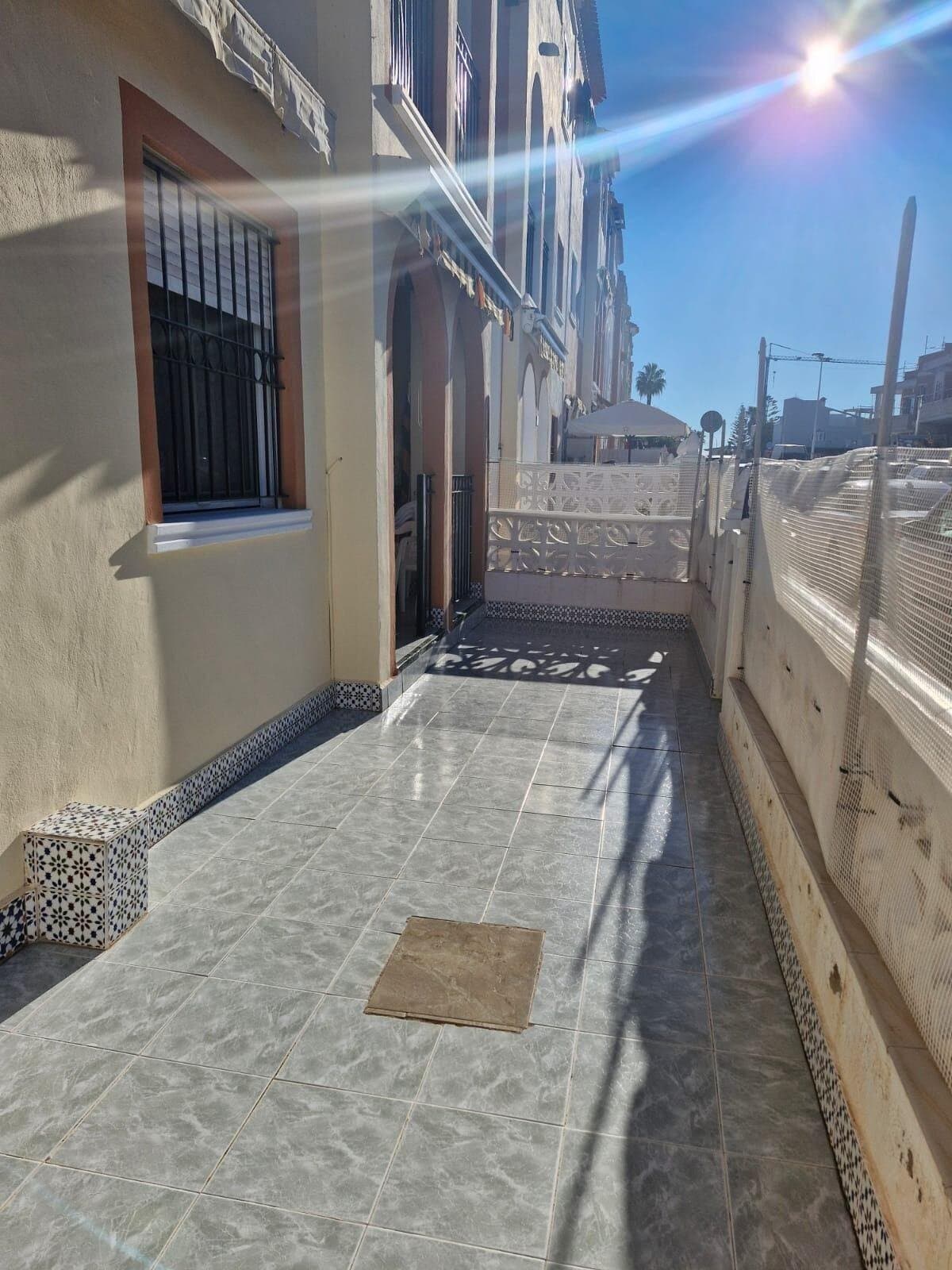 2-Bedroom Bungalow in El Acequión - Los Náufragos, Torrevieja - 2