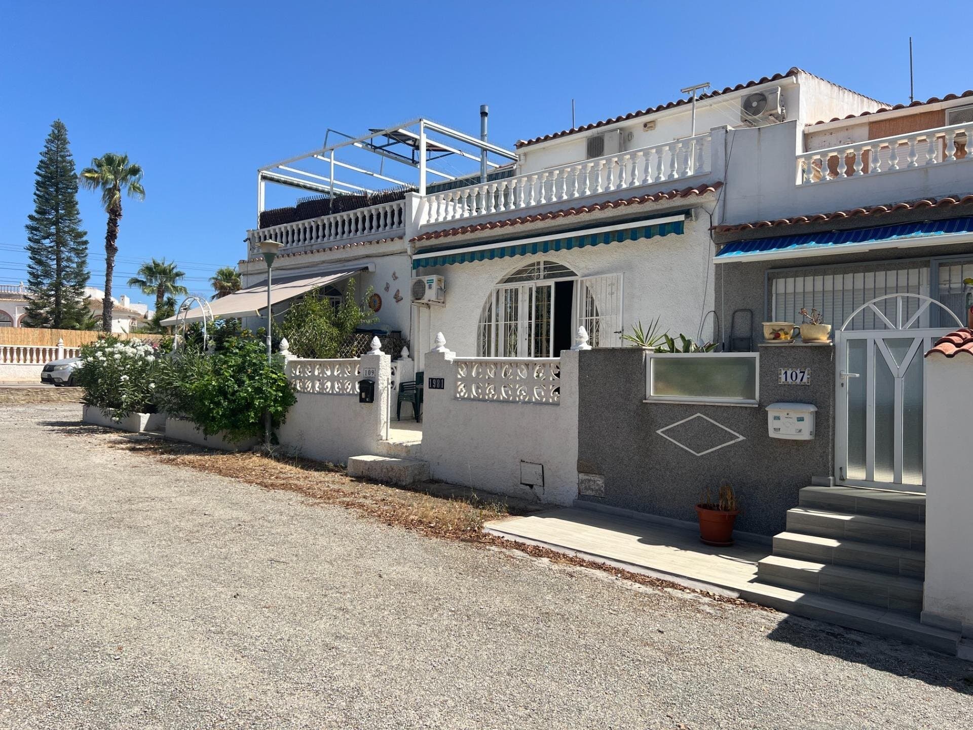 Casa de 3 Dormitorios en San Luis, Torrevieja - 2