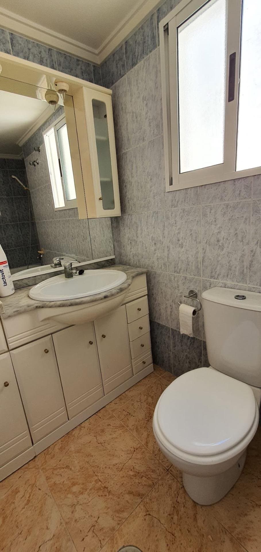 2-Bedroom Penthouse in Centro, Torrevieja - 12