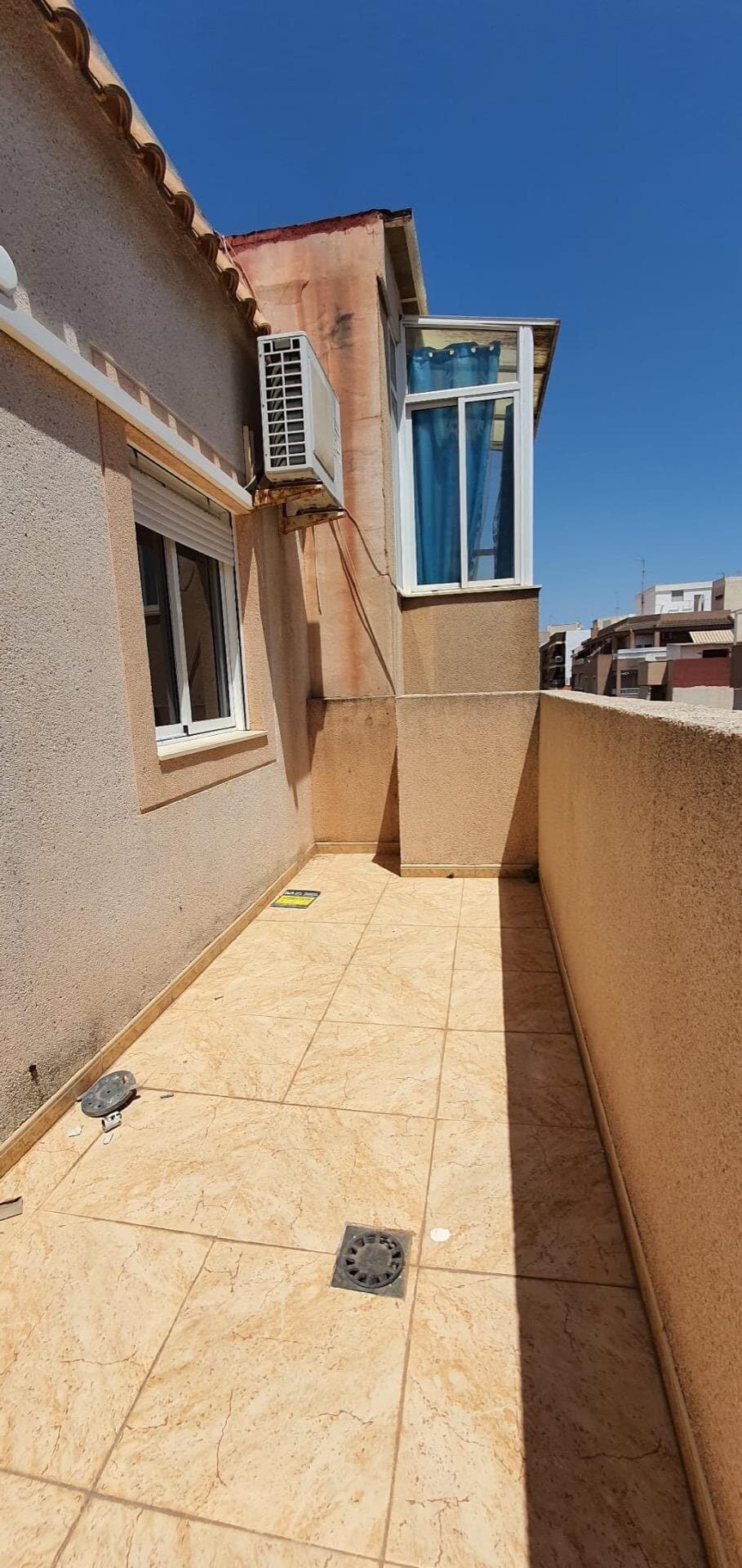 2-Bedroom Penthouse in Centro, Torrevieja - 2