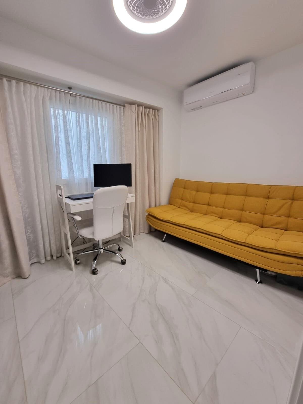 2-Bedroom Apartment in Torrevieja - 12